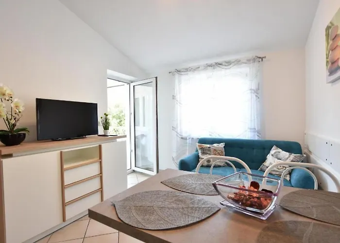 Mit Gemeinschaftlichem Pool Und Grill By Interhome Apartman *