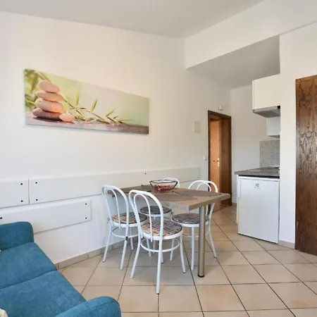 Mit Gemeinschaftlichem Pool Und Grill By Interhome *